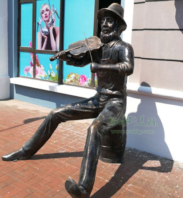 長(zhǎng)春新華聯(lián)開業(yè)美陳戶外景觀雕塑小品