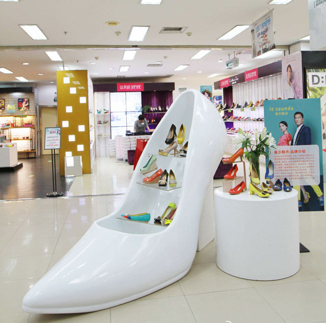 商場櫥窗展示柜 商場櫥窗展示柜