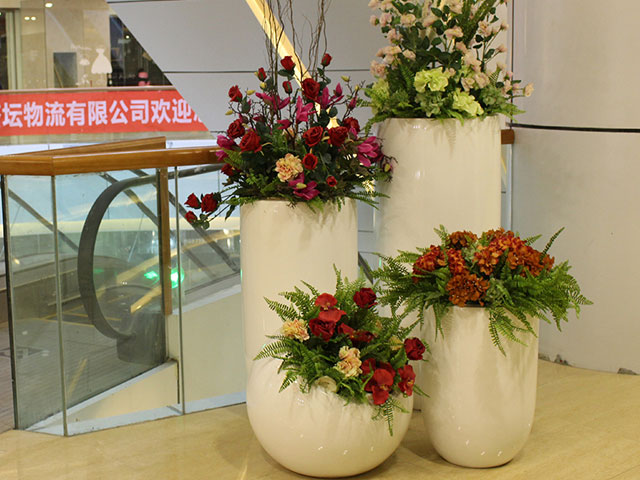 商場玻璃鋼組合花瓶