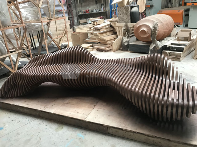 山峰款藝術(shù)切片椅