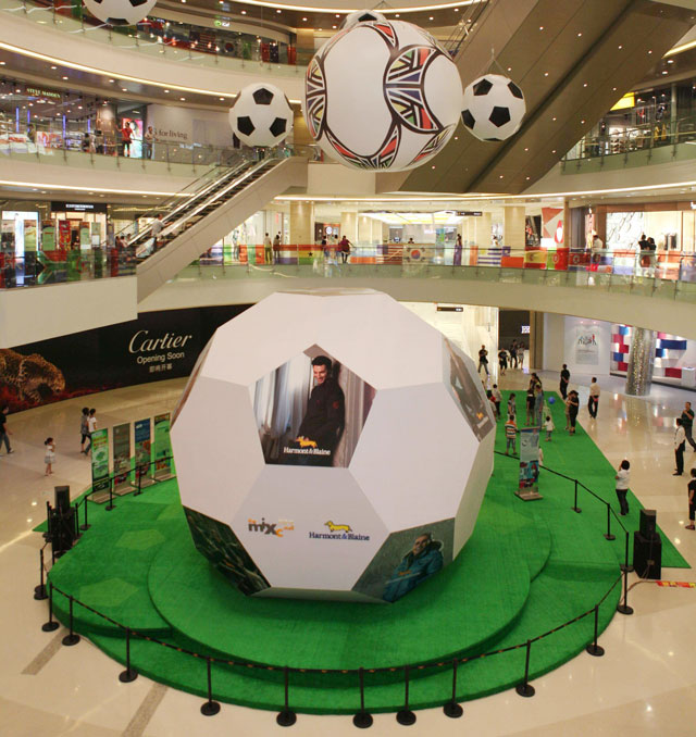 商場中庭足球裝飾 商場中庭足球裝飾